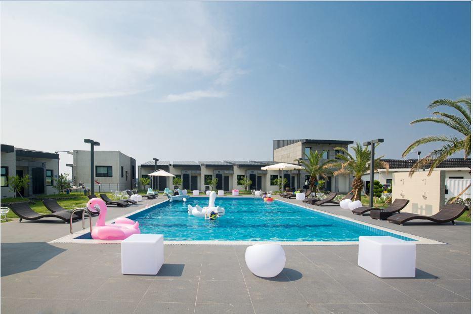 Jeju Christmas Resort Exterior photo